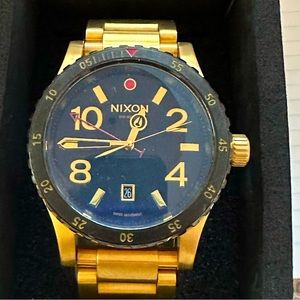 Nixon Diplomat SS All Gold/Black